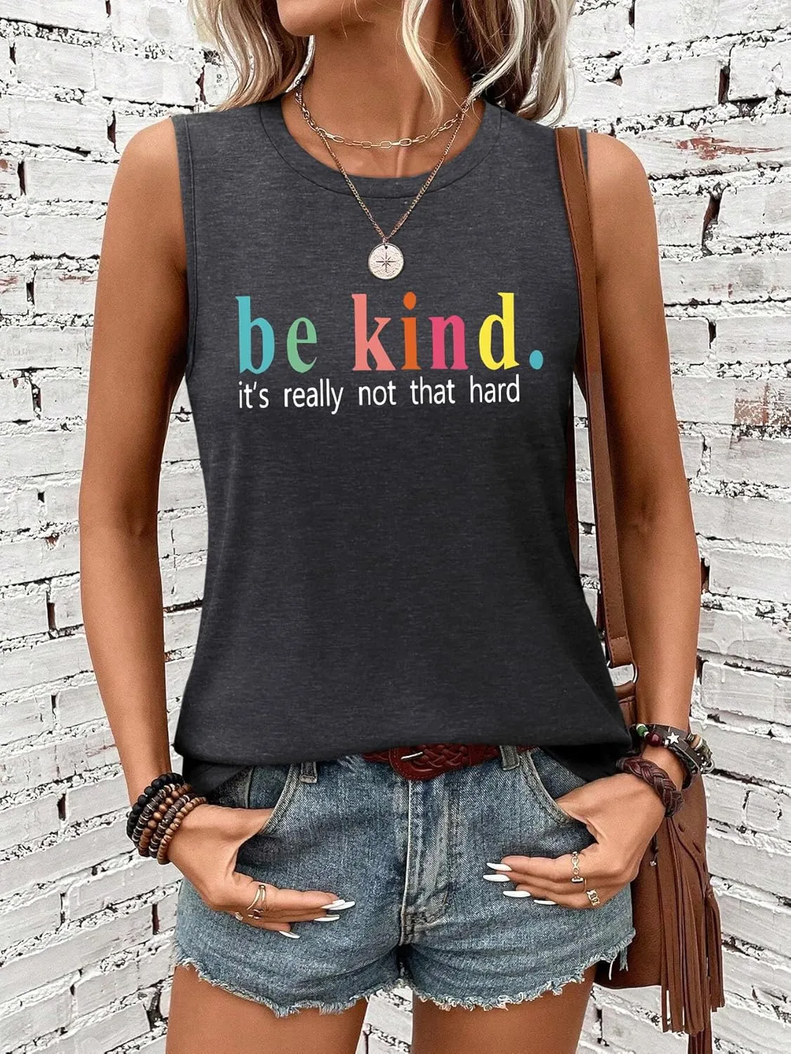 Sleeveless Tank Tops for Women 2025 Summer Casual Blouses Graphic Tees Loose Fit Crewneck Vacation Outfits Shirts